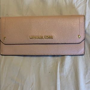 Michael Kors wallet pink